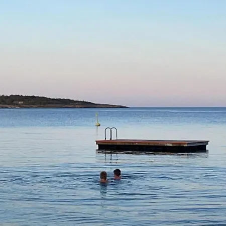Brygga I Helgeroa *